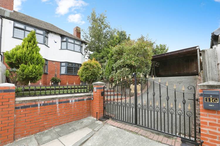 3 bedroom semi-detached house