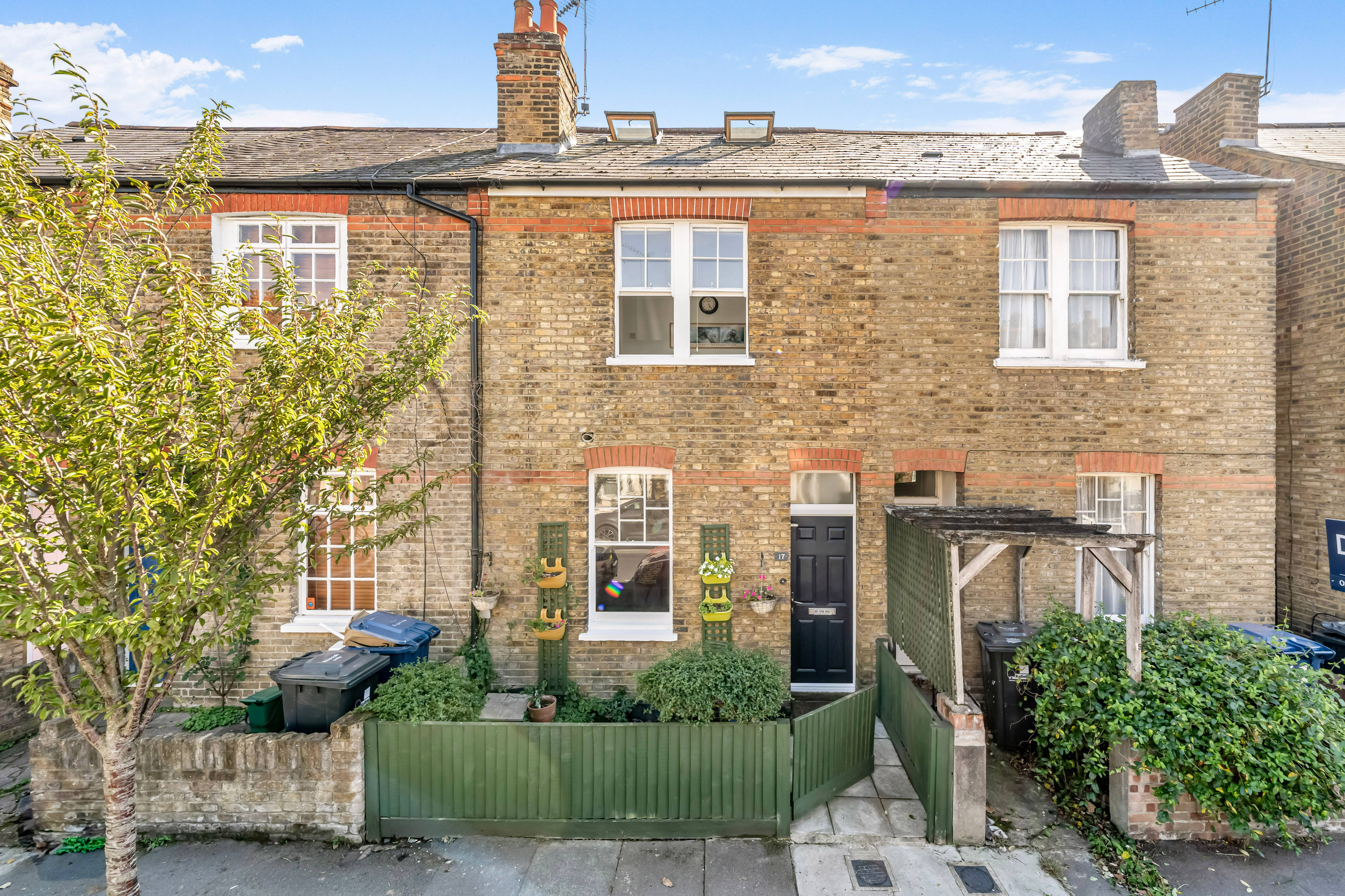 Ridley Avenue, London