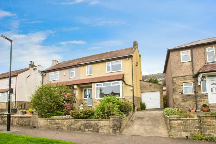 3 bedroom semi-detached house