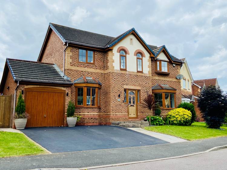 4 bedroom detached house