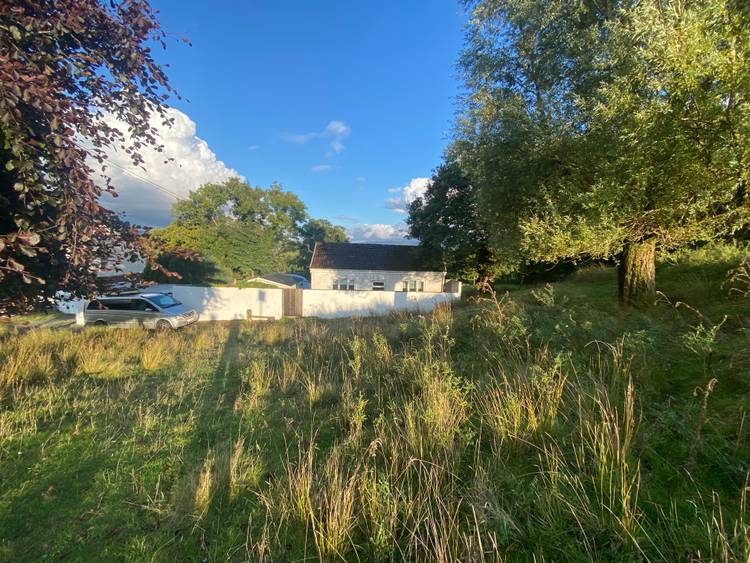 2 bedroom detached bungalow