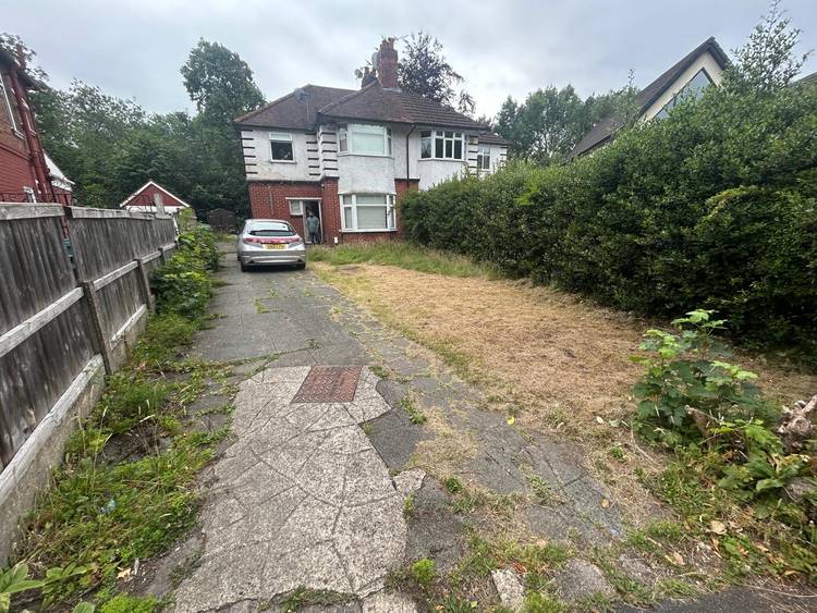 3 bedroom semi-detached house