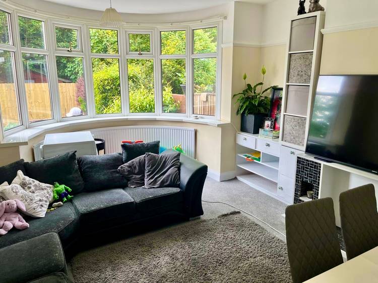 3 bedroom semi-detached house