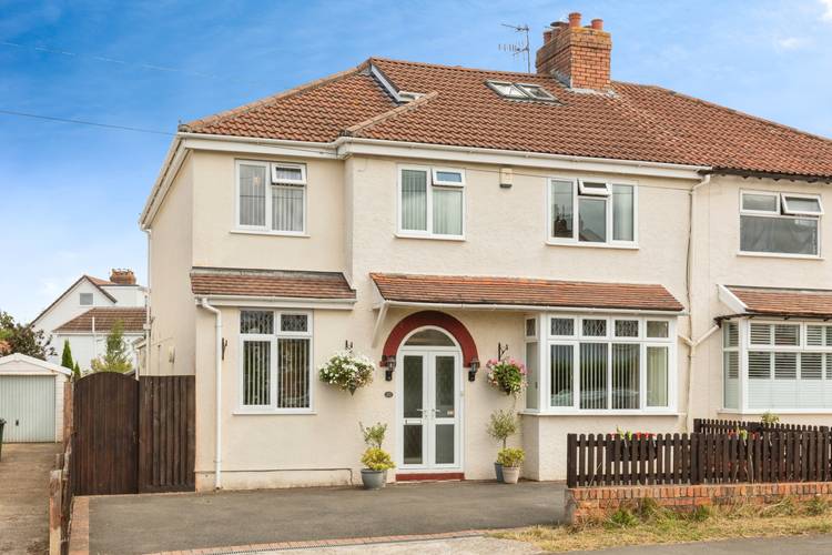 4 bedroom semi-detached house