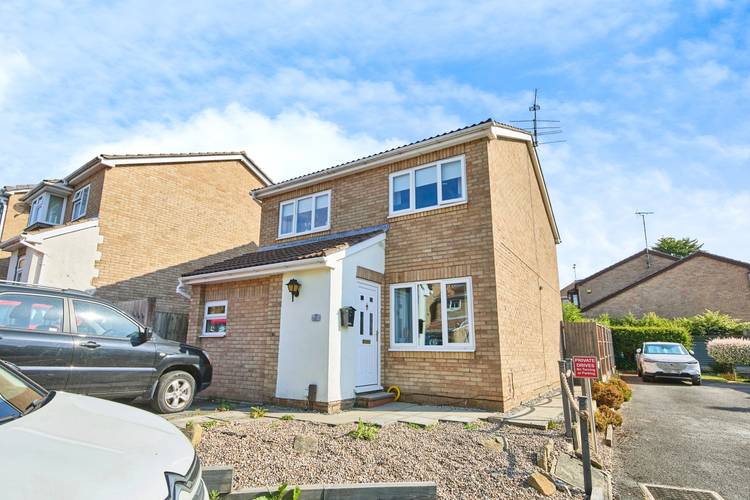 4 bedroom detached house