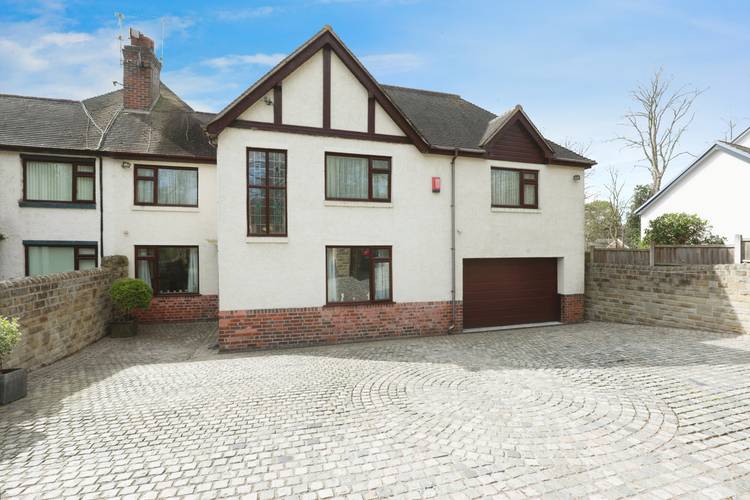 4 bedroom semi-detached house