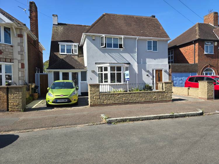 4 bedroom detached house