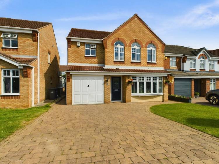 4 bedroom detached house