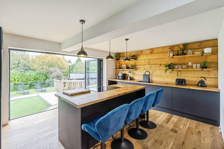 3 bedroom semi-detached house