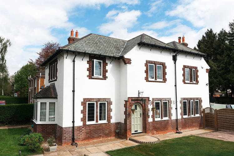 4 bedroom detached house