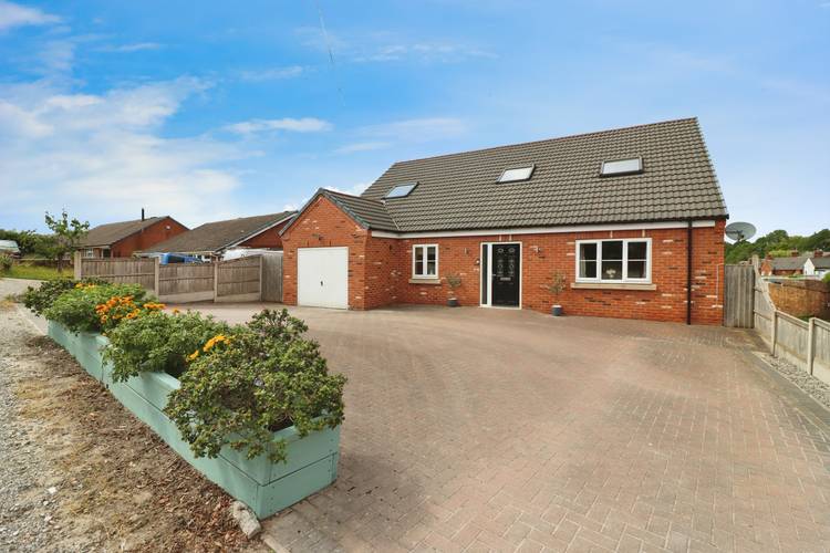 4 bedroom detached house