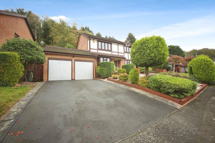 4 bedroom detached house