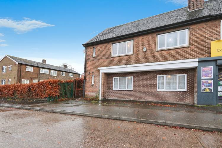 5 bedroom semi-detached house