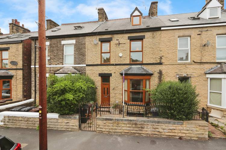 6 bedroom terraced house