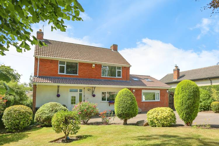 3 bedroom detached house