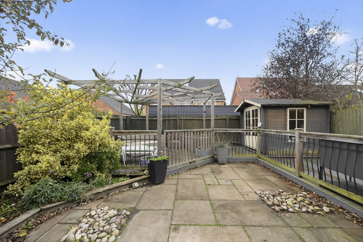 4 bedroom detached house