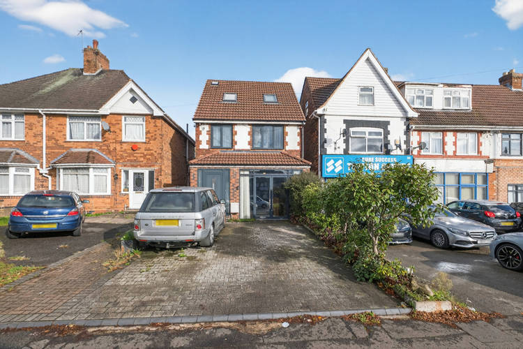 4 bedroom detached house